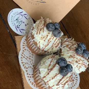 Frost Paws Dog Bakery - Bandits Pupcakes! - Custom Cakes Near Me Frost Paws Dog Bakery - Bandits Pupcakes! - Custom Cakes Near Me