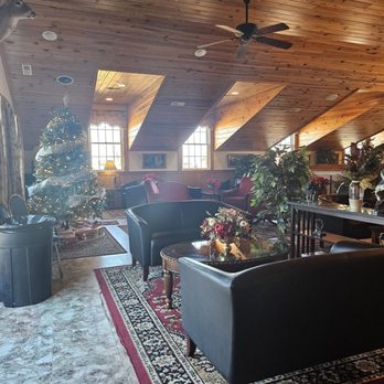 Gray Ghost Vineyards - Wineries Near Me - Amissville, Virginia
