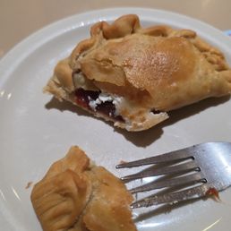 Empanada de guayaba y queso Empanada de guayaba y queso