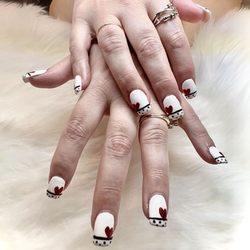 Foxy Nails