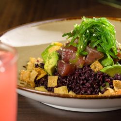 Bella Vista - Enjoy Bella Vista's delectable lunch and dinner menus, featuring modern world cuisine, using local ingredients.