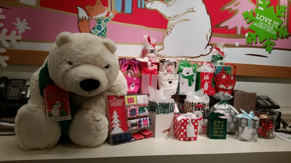 BATH & BODY WORKS - Updated June 2025 - 10 Reviews - 5121 South Calle ...