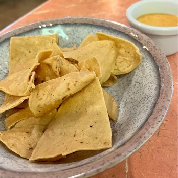La Choza - Complimentary chips and salsa - Mexican Near Me - Cozumel, ROO