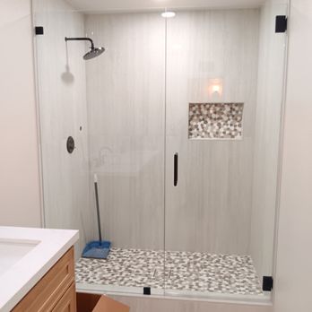 Go Frameless Enclosures - Glass & Mirrors Near Me - Fullerton, California Go Frameless Enclosures - Glass & Mirrors Near Me - Fullerton, California