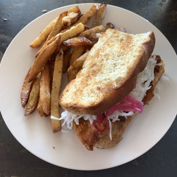 The Water Stop - chicken sandwich. - American Near Me - Marfa, Texas