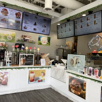 Miss Cheese Tea Cafe - Cafe area - Bubble Tea Near Me - Pasadena, California