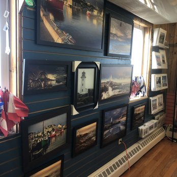 Sou'Wester Gift & Restaurant - Arts & Crafts Near Me - Peggy's Cove, Nova Scotia