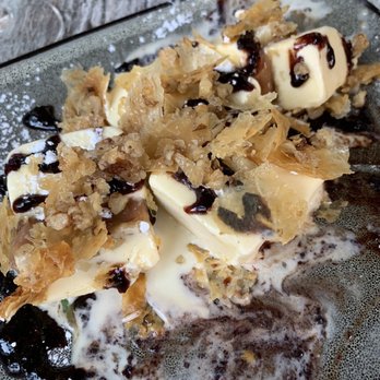 Avli Taverna - Baklava ice cream - Greek Near Me - Chicago, Illinois