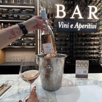 eataly - Wine and snacks n this little stop over... - Coffee & Tea Near Me - Fiumicino, RM