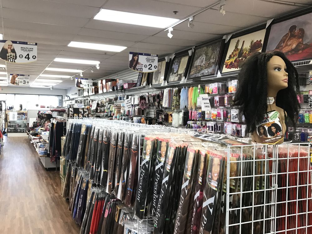 Q Beauty Supply Logo