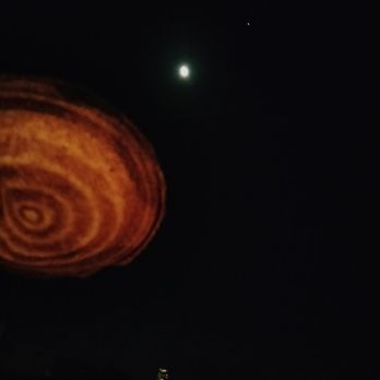 Saucer King - Flying saucers have been spotted above Kaimuki Friday night. Sloppy Joe saucers, so prepare your stomach for an invasion of tastiness. - Food Stands Near Me - Honolulu, Hawaii