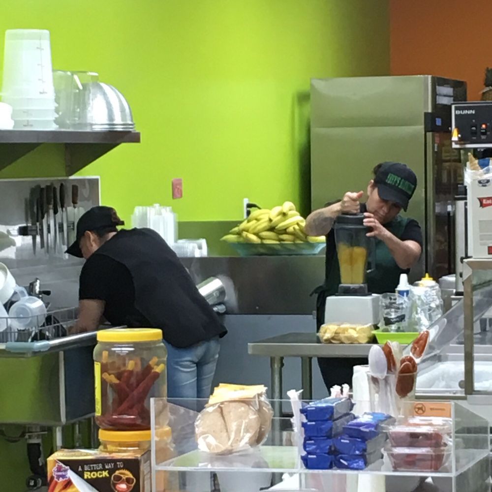 TiRi Bionicos - Making smoothies with only fresh mangoes and water! - Juice Bars & Smoothies Near Me - Rosemead, California