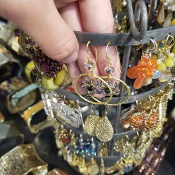 Ananda Chicago - Accessories Near Me - Chicago, Illinois