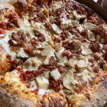 Papa Pizza Pie - Medium chicken & bacon pizza - Pizza Near Me - Glendora, California Papa Pizza Pie - Medium chicken & bacon pizza - Pizza Near Me - Glendora, California