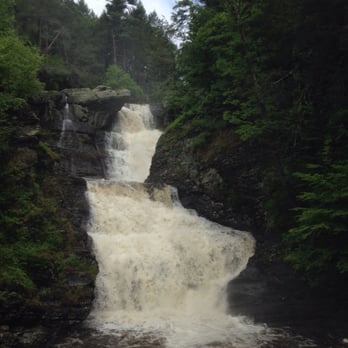 Raymondskill Falls - Middle section of the falls. It is the biggest drop. - Hiking Near Me - Milford, Pennsylvania Raymondskill Falls - Middle section of the falls. It is the biggest drop. - Hiking Near Me - Milford, Pennsylvania