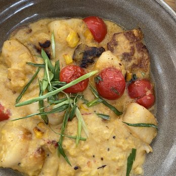 600 Kitchen & Bar - Gnocchi with blistered tomatoes - American Near Me - Kalamazoo, Michigan