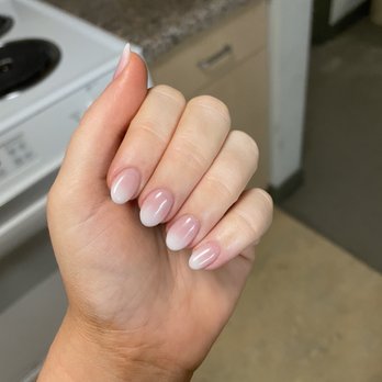 Bella Paris Nails & Spa - Ombré dip - Nail Salons Near Me - San Diego, California