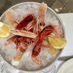 AI 2 Ghiottoni - Fresh raw seafood