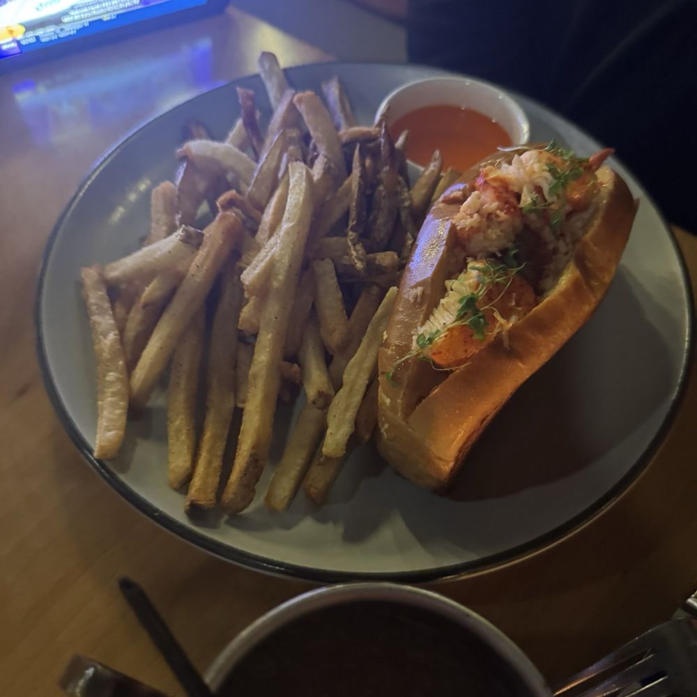 Ooh De Lally - Lobster Roll - New American Near Me - Omaha, Nebraska Ooh De Lally - Lobster Roll - New American Near Me - Omaha, Nebraska