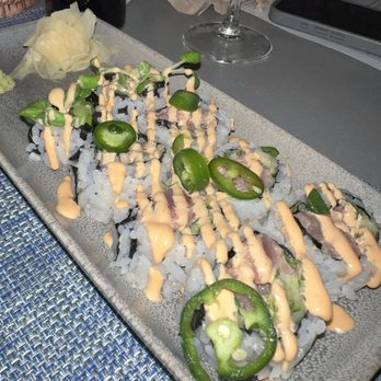 Pacific Catch - Spicy Tuna Roll - Seafood Near Me - Sunnyvale, California