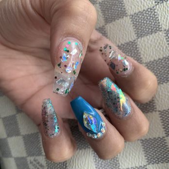 Nails Max - Nail Salons Near Me - Wahiawa, Hawaii