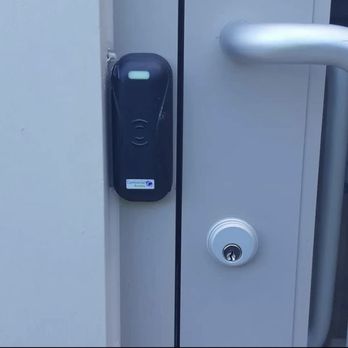 Stay Safe Security Systems - Card reader - Security Systems Near Me Stay Safe Security Systems - Card reader - Security Systems Near Me