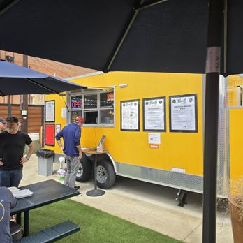 Finch Bbq - Finch Bbq trailer at the Food Truck Park Downtown. - Barbeque Near Me - Garland, Texas Finch Bbq - Finch Bbq trailer at the Food Truck Park Downtown. - Barbeque Near Me - Garland, Texas