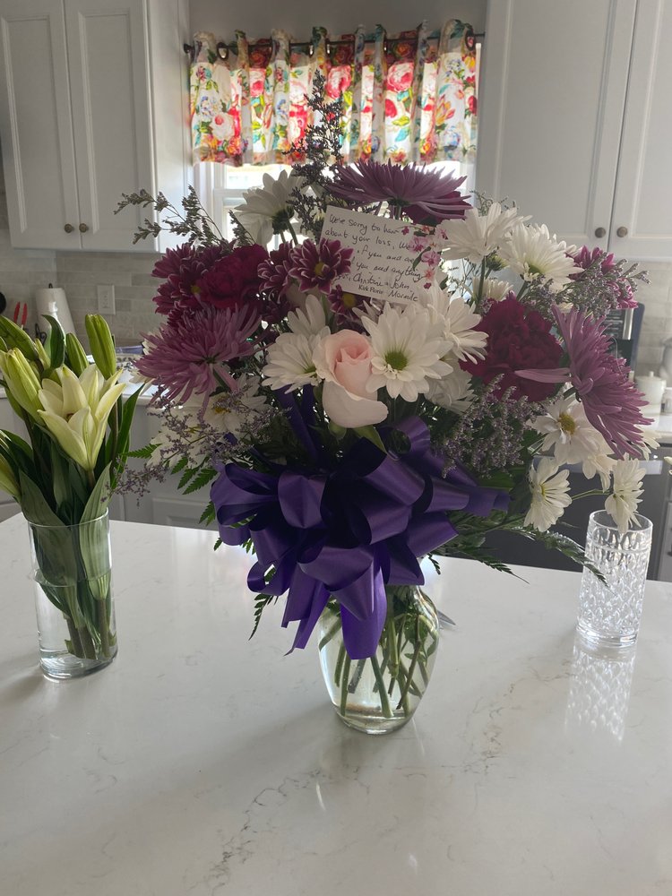 KIRK FLORIST Updated May 2024 19 Photos & 19 Reviews 80 W Farms Rd, Howell, New Jersey