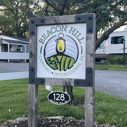 Beacon Hill Camping - Entrance to campground