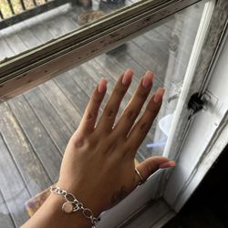 Luxury Nail & Spa