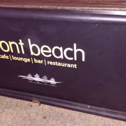 Front Beach Cafe - Very relaxing place with busy food section.