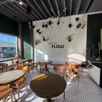 Flowin Cafe - Coffee & Tea Near Me - Los Angeles, California