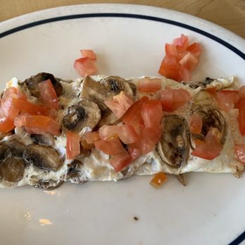 IHOP - Build Your Own Omelette with mushrooms and tomatoes - Breakfast & Brunch Near Me - Brea, California IHOP - Build Your Own Omelette with mushrooms and tomatoes - Breakfast & Brunch Near Me - Brea, California
