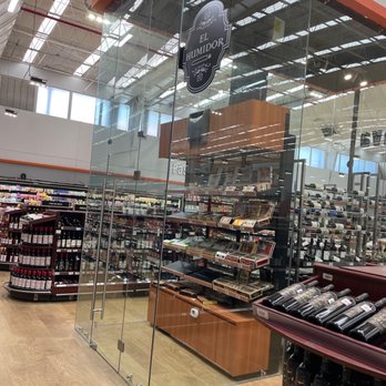 Centro Comercial El Dorado - Humidor! Para puros ! - Shopping Centers Near Me - San Luis Potosí, SLP