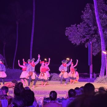 Old Lahaina Luau - Performing Arts Near Me - Lahaina, Hawaii Old Lahaina Luau - Performing Arts Near Me - Lahaina, Hawaii