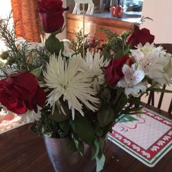 Beautiful.  But the Gerber Daisies died the second day so I had to buy roses for it for Christmas.