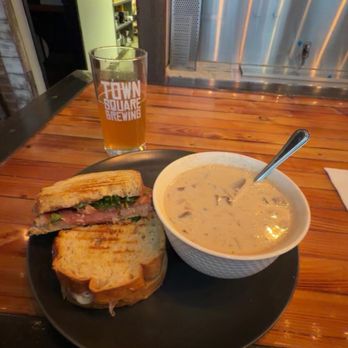 Town Square Brewing - Mushroom soup , prosciutto and mozzarella sandwich. A sleeve of wedding cake stout ! - Brewpubs Near Me - Edmonton, Alberta Town Square Brewing - Mushroom soup , prosciutto and mozzarella sandwich. A sleeve of wedding cake stout ! - Brewpubs Near Me - Edmonton, Alberta