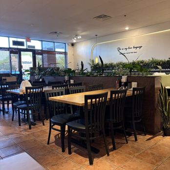 Pho Apple - Main dining area - Vietnamese Near Me - Plano, Texas Pho Apple - Main dining area - Vietnamese Near Me - Plano, Texas