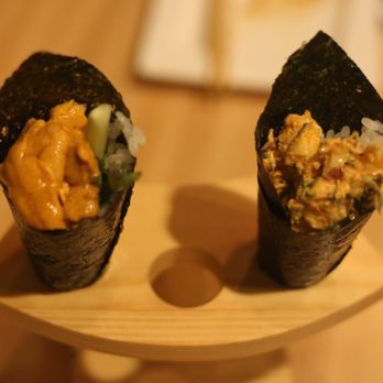 Juno - Uni roll - Sushi Bars Near Me - Chicago, Illinois