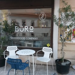 BÜRO kavárna - outside