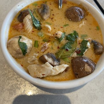Pear's Thai Cuisine - Tom yum soup - Thai Near Me - San Diego, California Pear's Thai Cuisine - Tom yum soup - Thai Near Me - San Diego, California