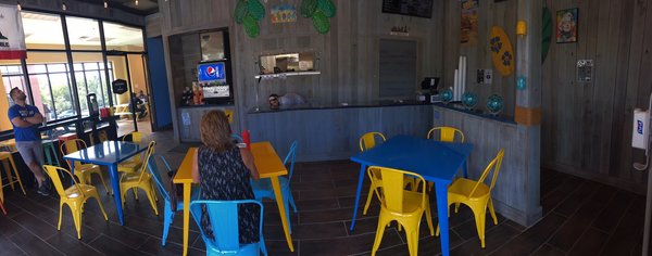 West Coast Burgers & Dogs by null