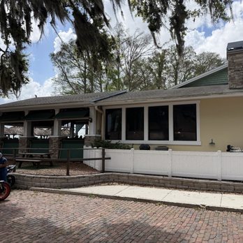 Tarpon Turtle Waterfront Grill - Restaurant from the east side - New American Near Me - Tarpon Springs, Florida Tarpon Turtle Waterfront Grill - Restaurant from the east side - New American Near Me - Tarpon Springs, Florida