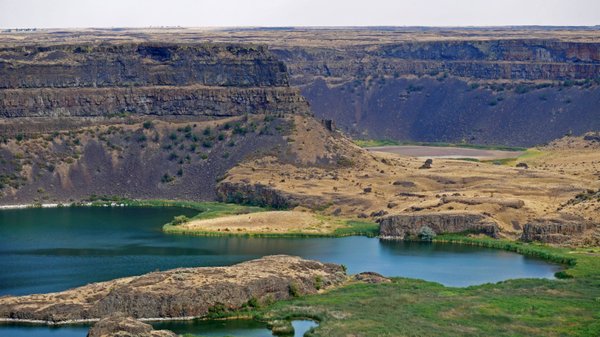 Dry Falls by null