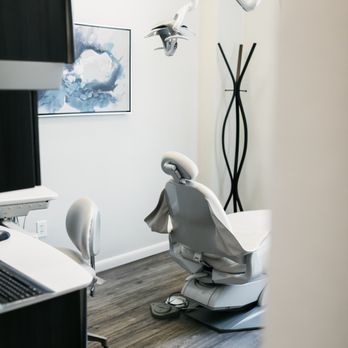 Clint Newman - Interior of Clint Newman, DDS | Nashville, TN - Cosmetic Dentists Near Me - Nashville, Tennessee Clint Newman - Interior of Clint Newman, DDS | Nashville, TN - Cosmetic Dentists Near Me - Nashville, Tennessee