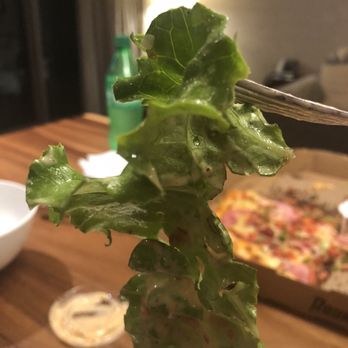 Round Table Pizza - Yes folks that's one piece of lettuce... - Pizza Near Me - Honolulu, Hawaii Round Table Pizza - Yes folks that's one piece of lettuce... - Pizza Near Me - Honolulu, Hawaii