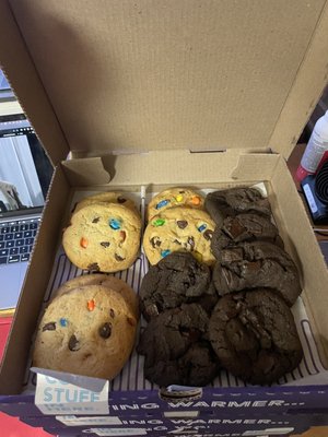 Insomnia Cookies by null