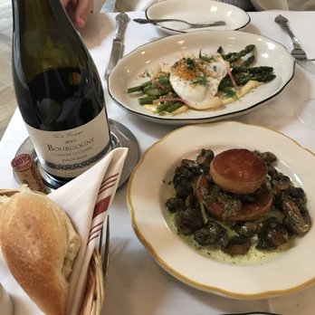 Chez Billy Sud - Vol au vent aux escargots and las asperges appetizer - French Near Me - Washington, DC, District of Columbia