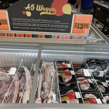 Wild Fork - a display in a grocery store - Seafood Markets Near Me - Coral Gables, Florida