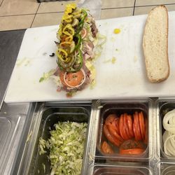 Blue Sky Subs - Great subs ! Fast service . Great location